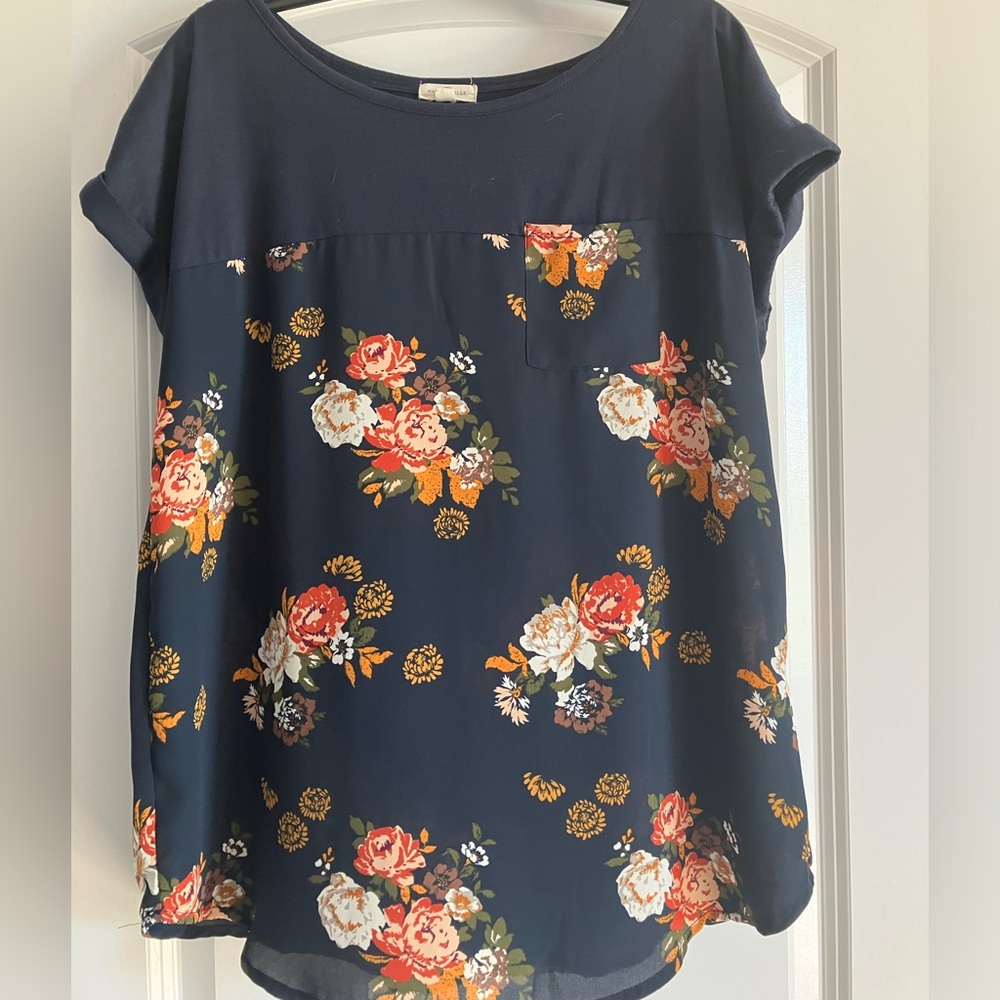 Mason & Belle medium woman’s blouse